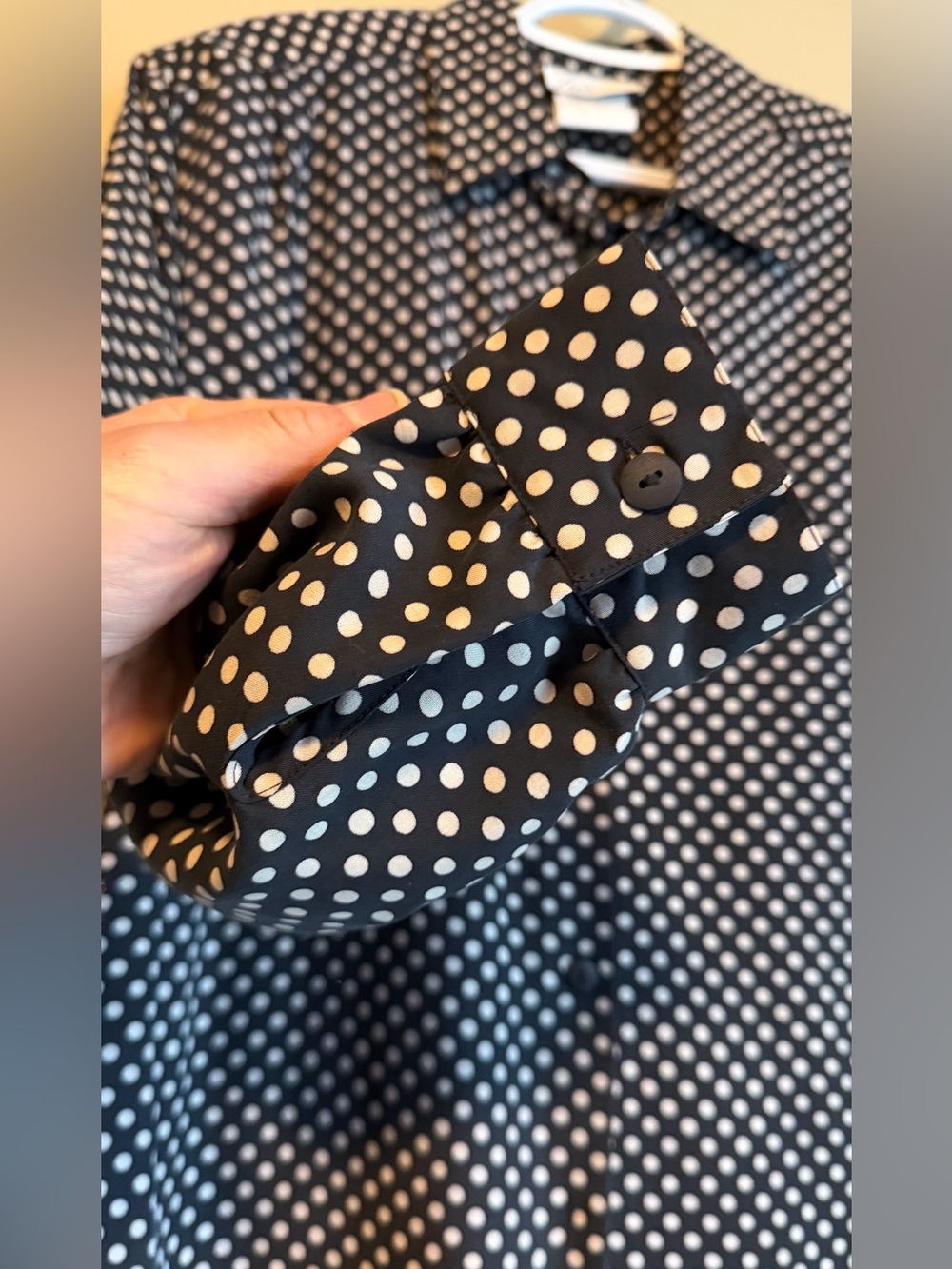 Vintage 90’s 100% Silk Pursuits Polka Dot Button Down - Picture 2 of 11